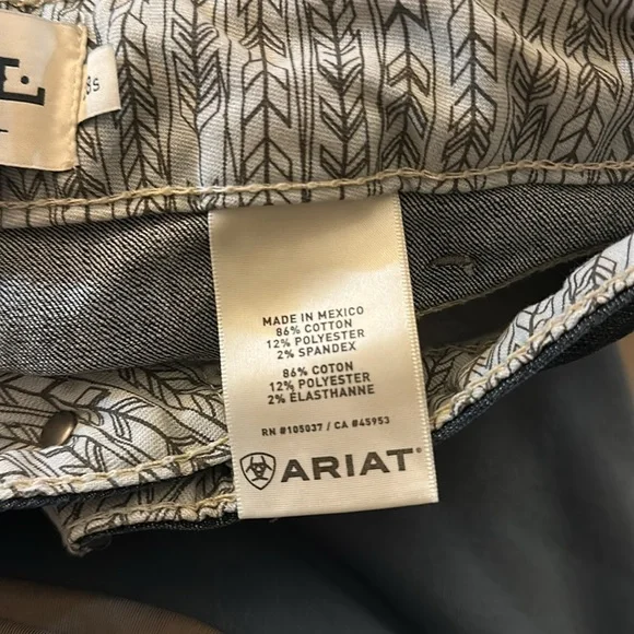 NWT Ariat bootcut Jeans 28s - Picture 4 of 4